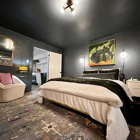 Be Our Gaston'S A Walk In The Park Apartment